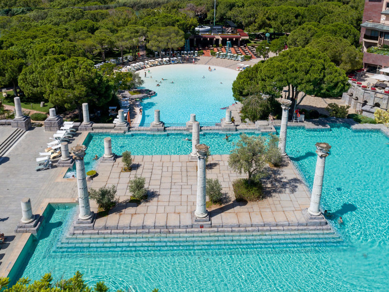 Xanadu Resort 37