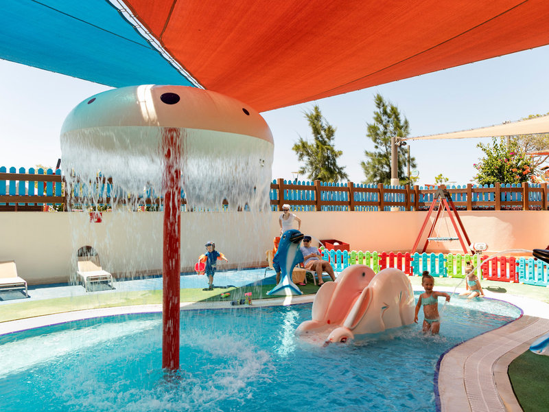 Xanadu Resort 50