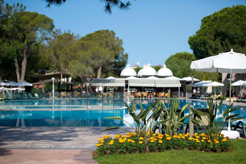 Xanadu Resort 77