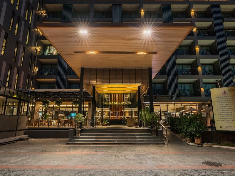 The Siamese Hotel 5