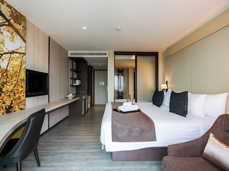 The Siamese Hotel 44