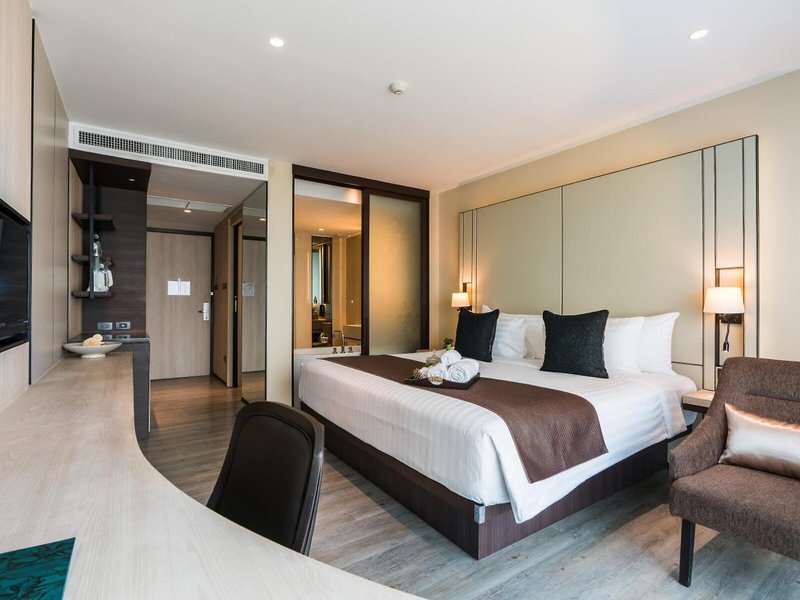 The Siamese Hotel 47