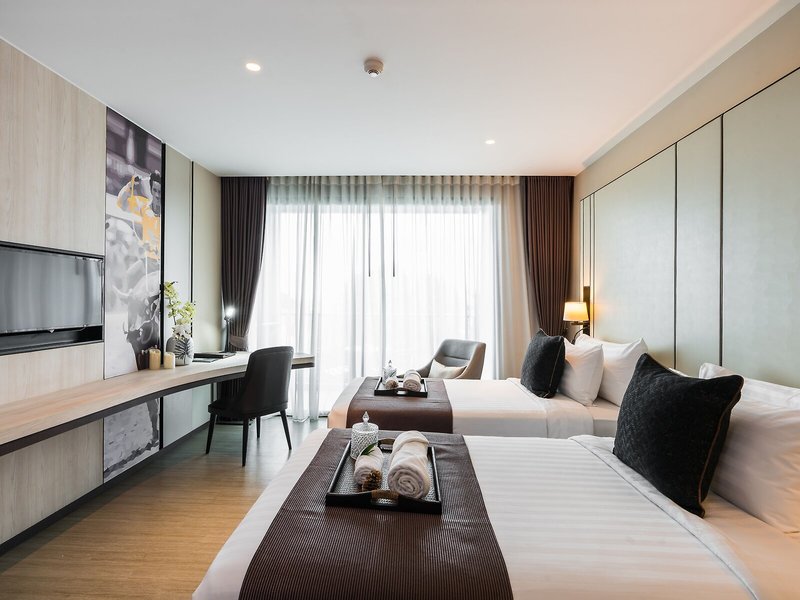 The Siamese Hotel 49