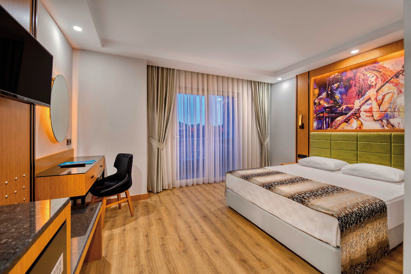 Sealife Buket Resort & Beach 2