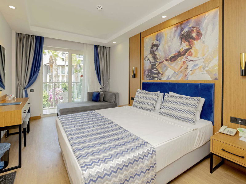 Sealife Buket Resort & Beach 4