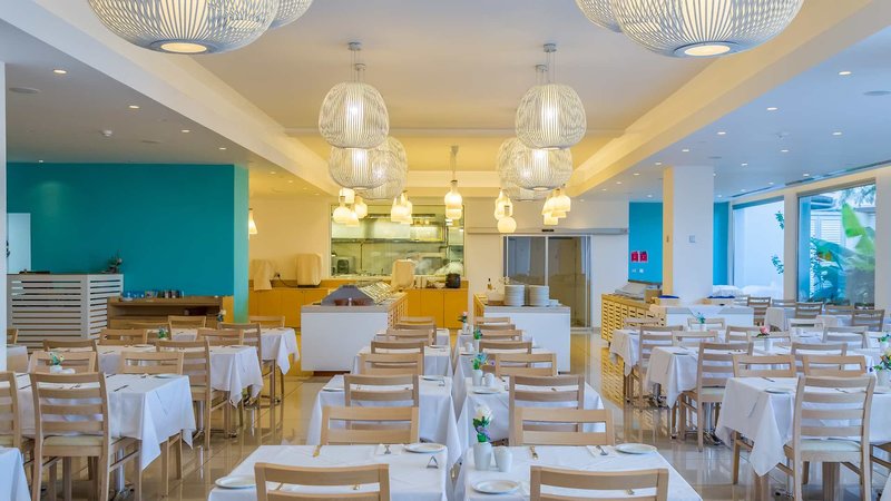 Vrissaki Beach Hotel demnächst SENTIDO 7
