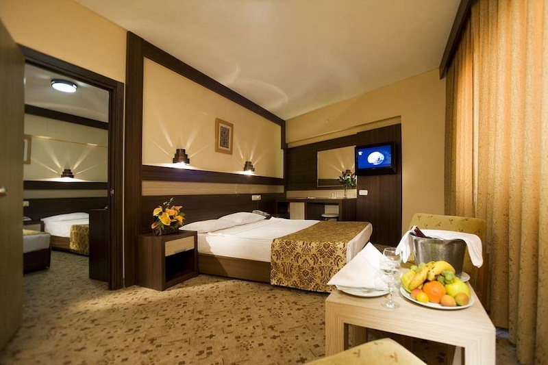 Lonicera World Hotel 13