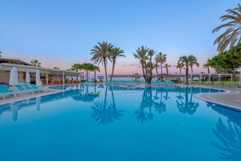 Sandy Beach Hotel 9