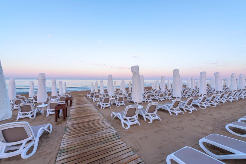 Sandy Beach Hotel 13