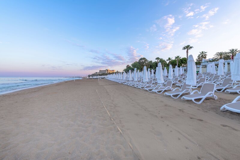 Sandy Beach Hotel 15