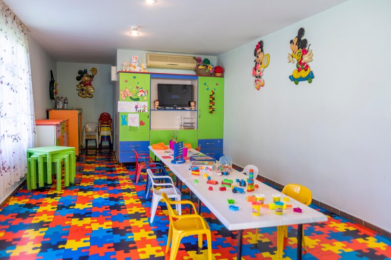 Sandy Beach Hotel 32
