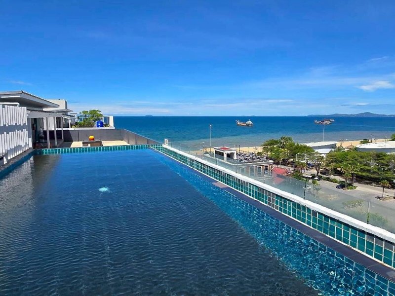 D@Sea Hotel 6