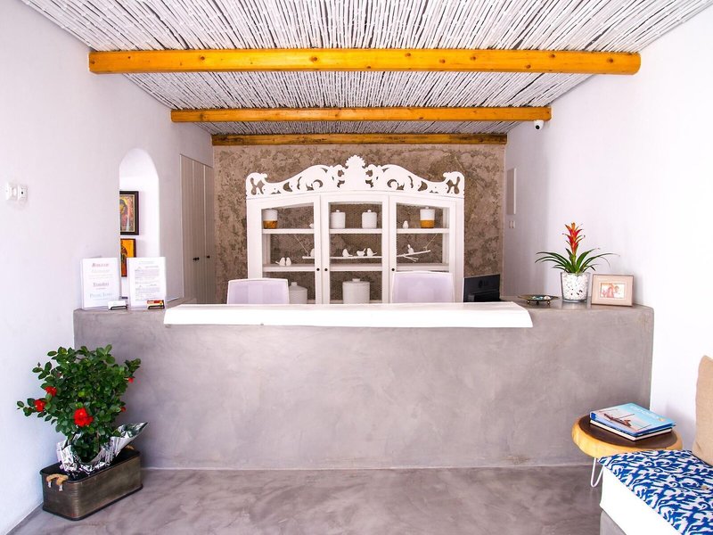 Makris Hotel Apartments 16