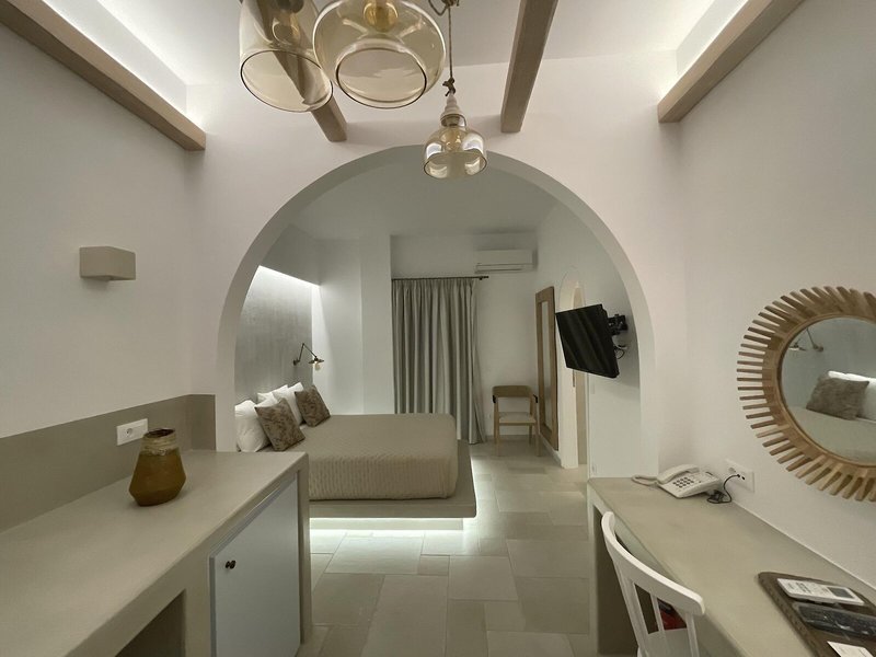 Makris Hotel Apartments 18