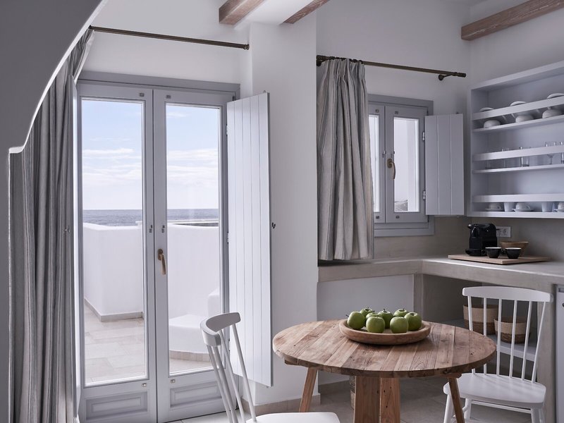 Makris Hotel Apartments 24