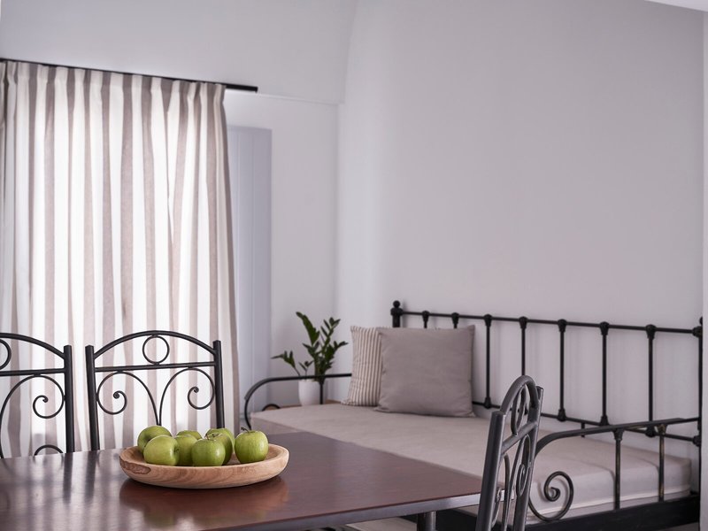 Makris Hotel Apartments 25