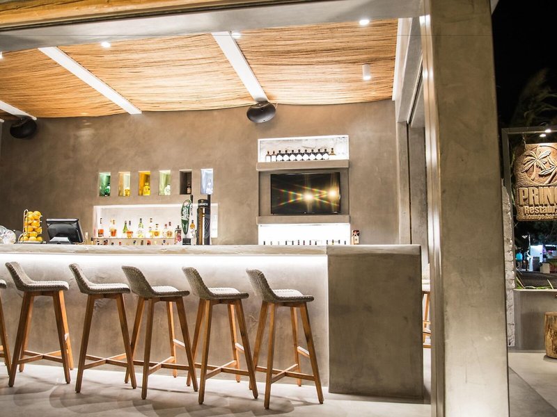 Makris Hotel Apartments 26