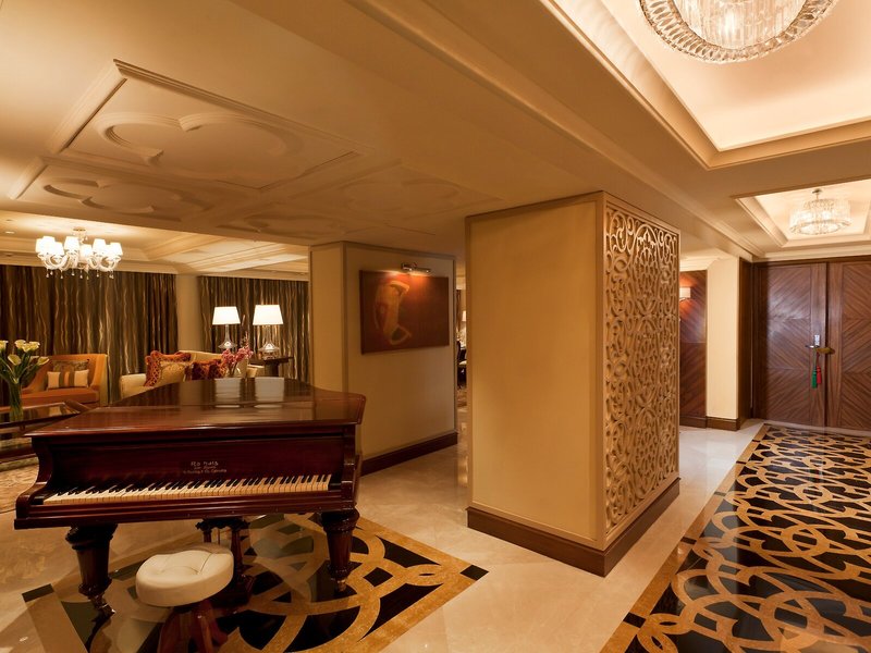 Taj Palace, New Delhi  17