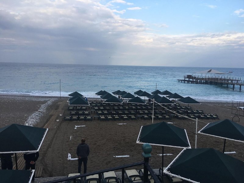 Aleria Belport Beach Hotel 14