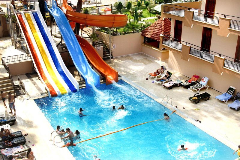 Aleria Belport Beach Hotel 2