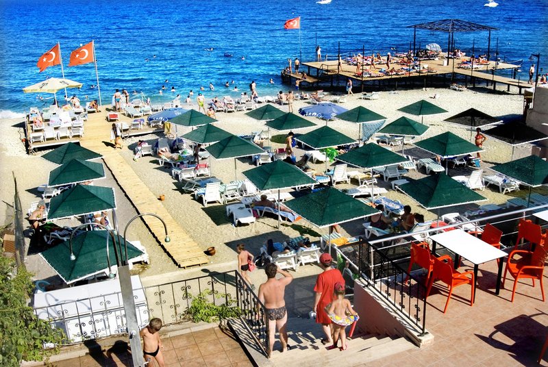 Aleria Belport Beach Hotel 10