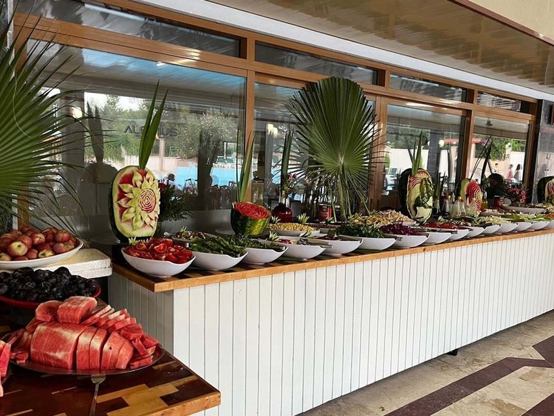 Alexius Beach Hotel 12