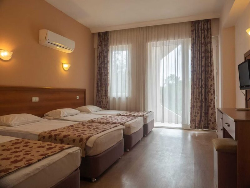 Alexius Beach Hotel 20