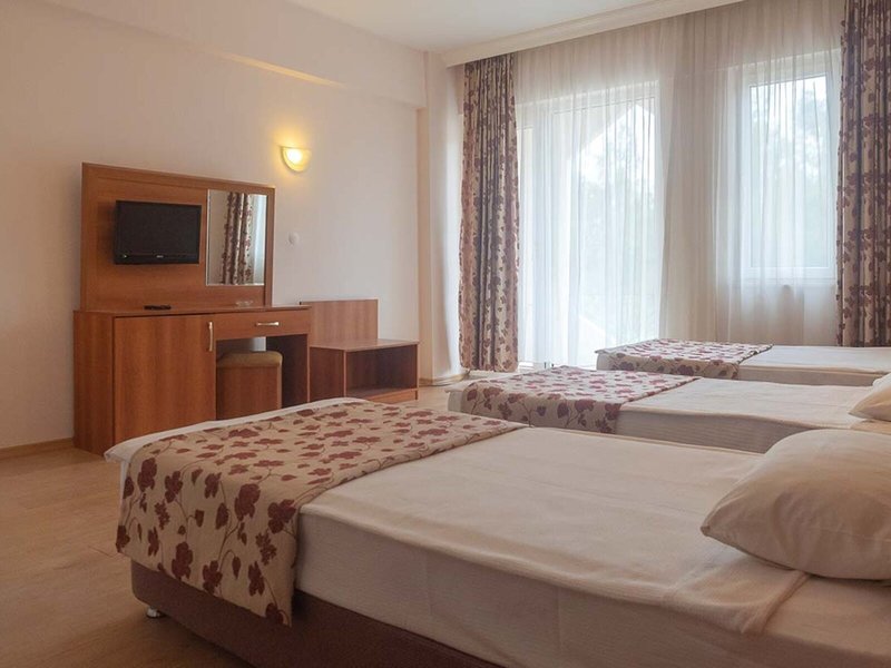 Alexius Beach Hotel 21
