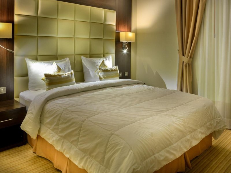 Golden Ocean Hotel 18