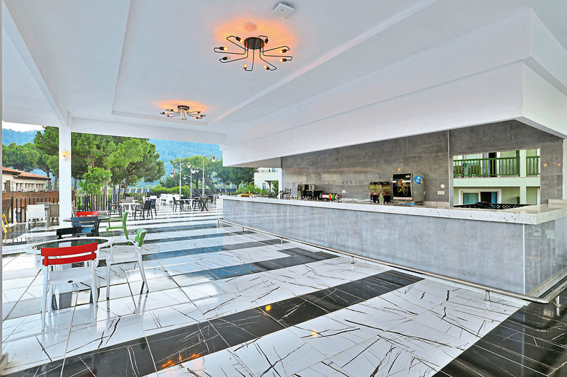 Crystal Flora Beach Resort 24