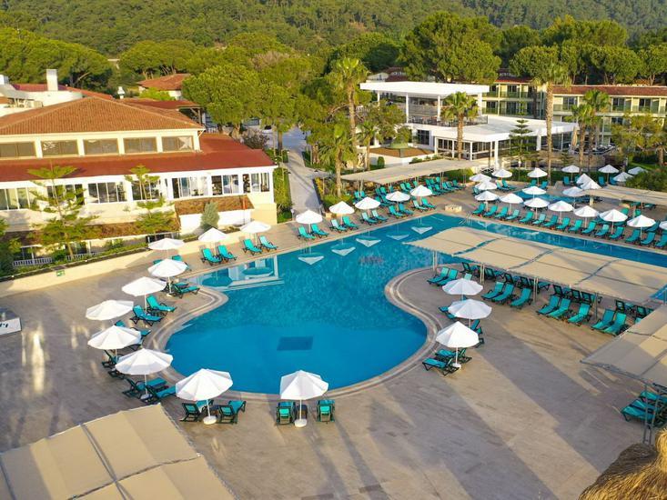 Crystal Flora Beach Resort 1