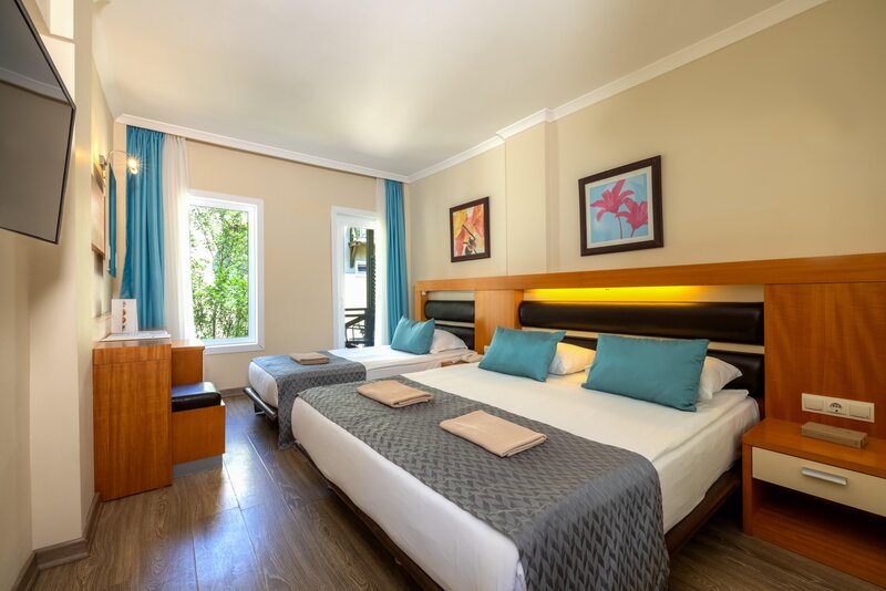 Crystal Flora Beach Resort 15