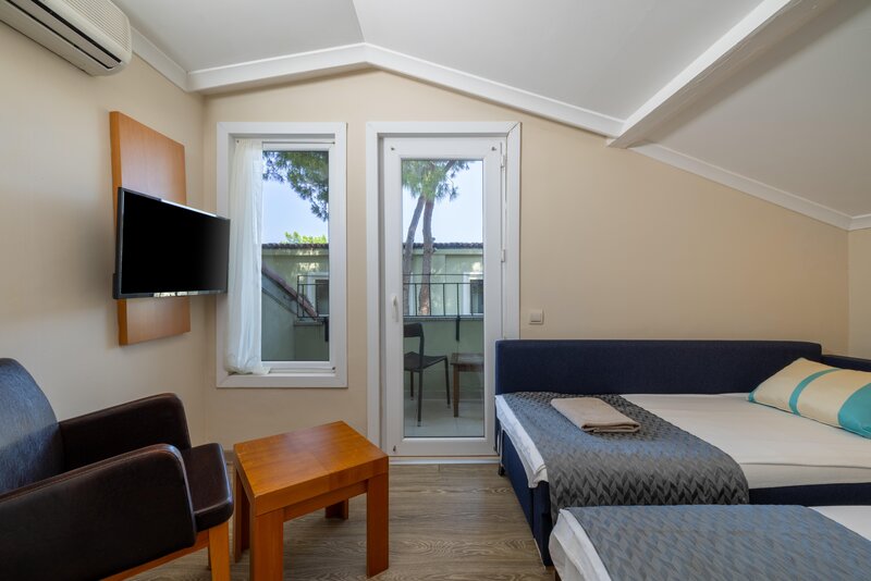 Crystal Flora Beach Resort 16