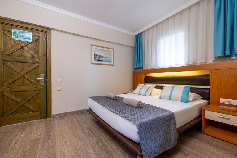 Crystal Flora Beach Resort 39