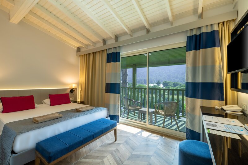 Crystal Flora Beach Resort 42