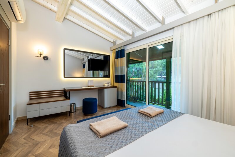 Crystal Flora Beach Resort 46