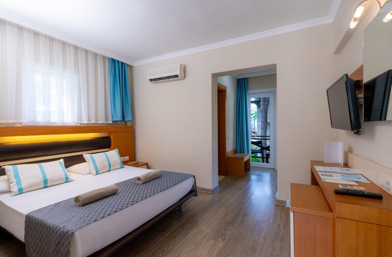 Crystal Flora Beach Resort 47