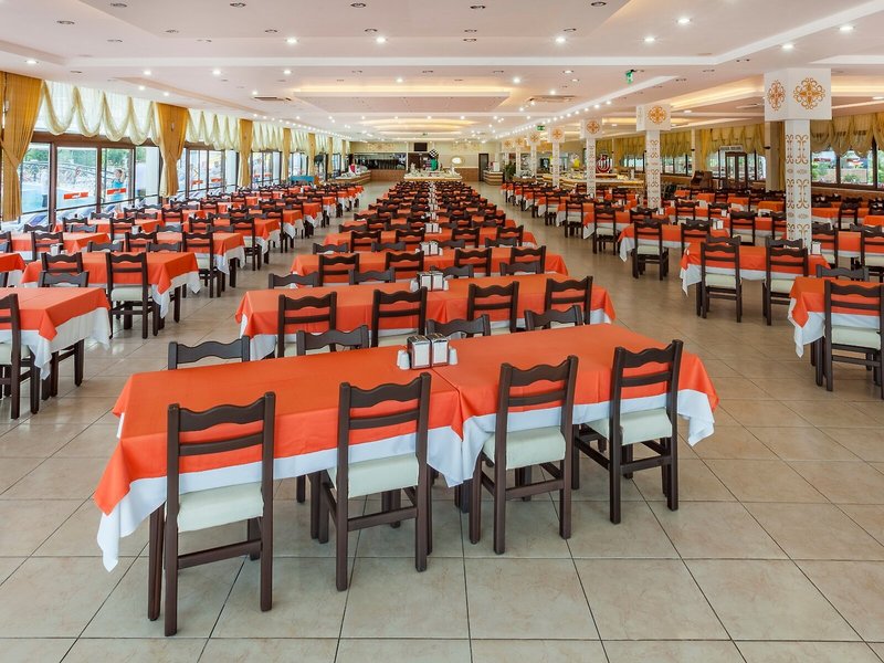 Club Hotel Belpinar 10 - Restaurant