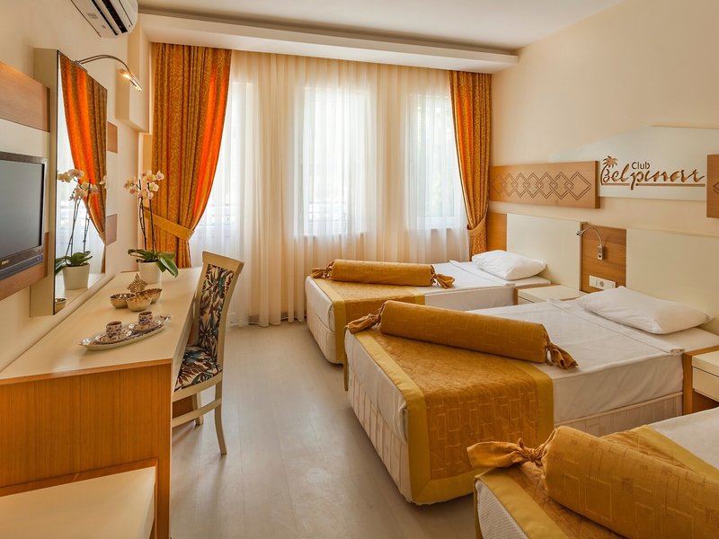 Club Hotel Belpinar 13