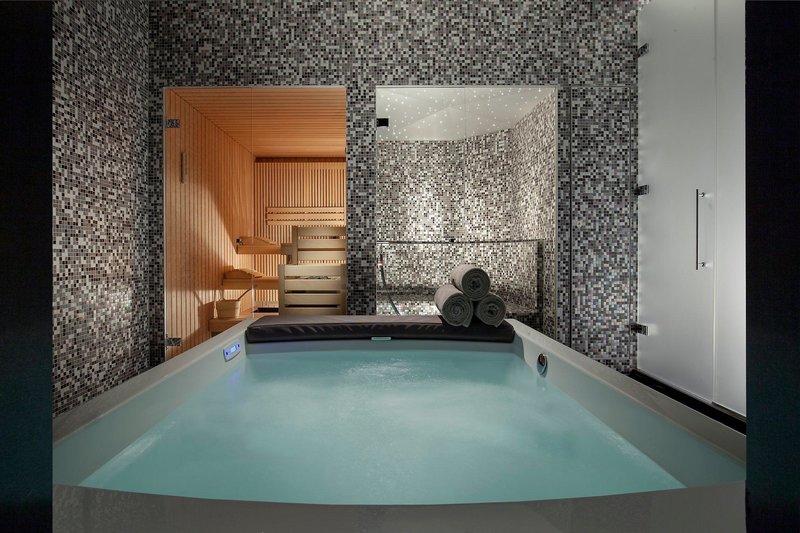 Royal Savoy Hotel & Spa 2