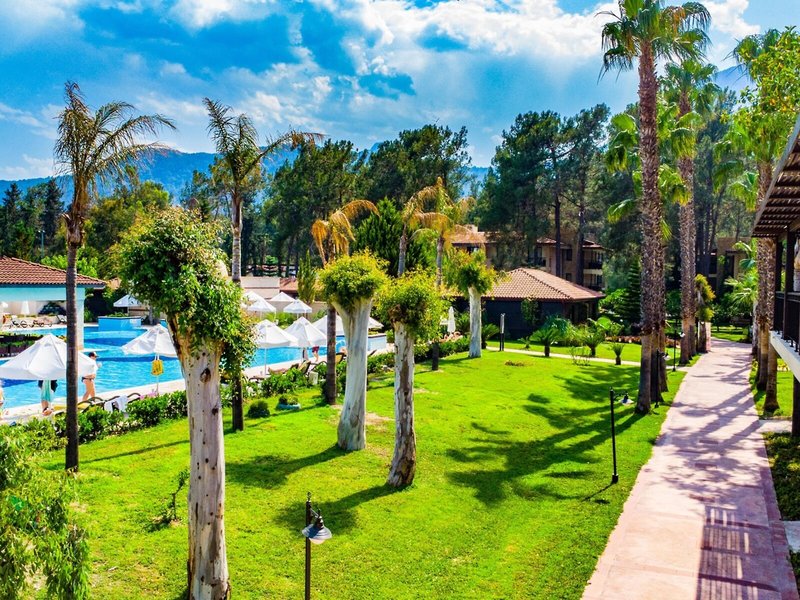 Champion Holiday Village 22