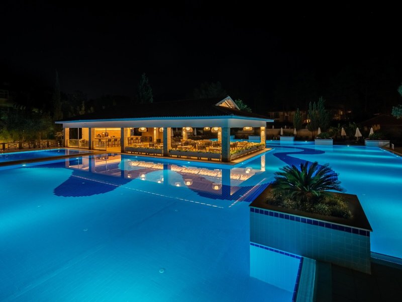 Champion Holiday Village 32