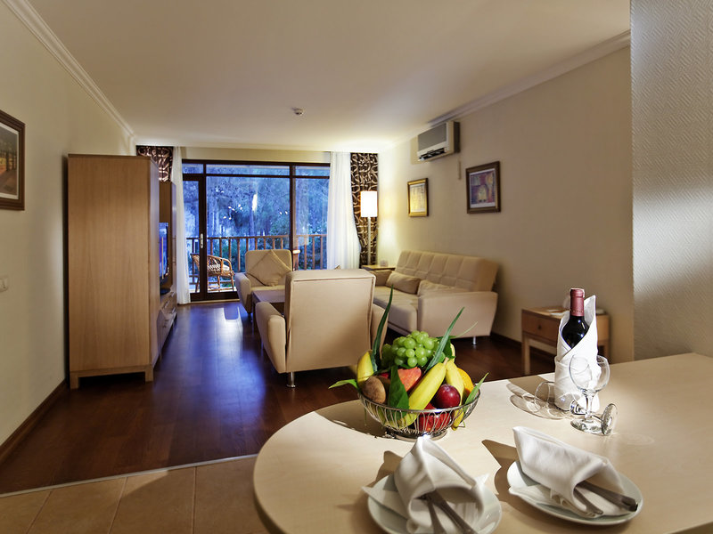 Champion Holiday Village 44