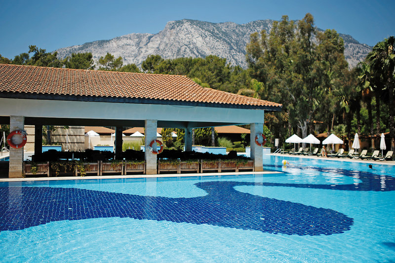 Champion Holiday Village 10