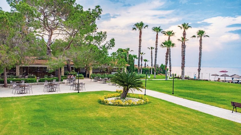 Champion Holiday Village 25