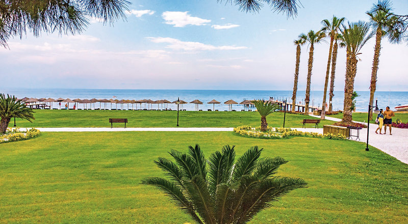 Champion Holiday Village 14