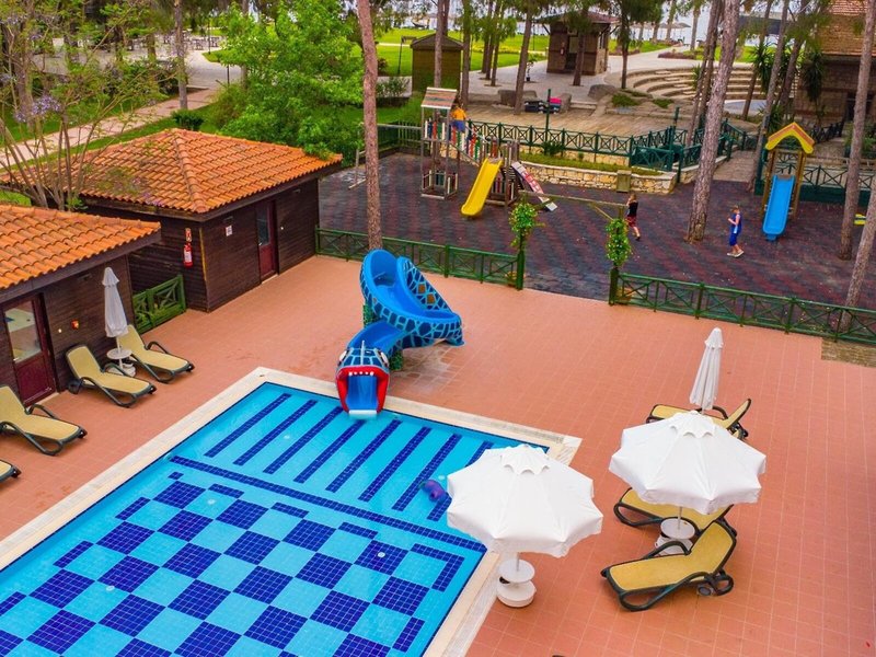 Champion Holiday Village 12 - Outdoor Pool