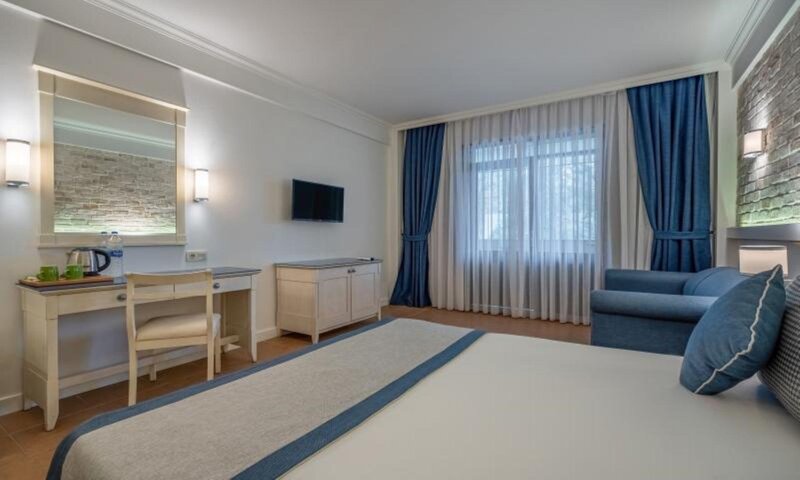 Champion Holiday Village 27