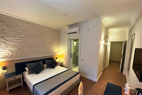 Champion Holiday Village 10