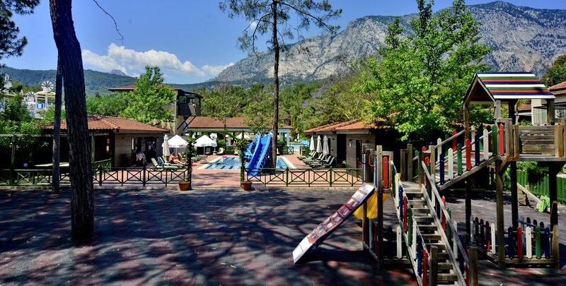 Champion Holiday Village 44